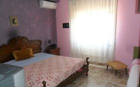B&B Pinkhouse